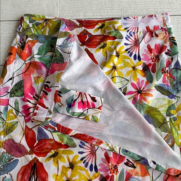 Rip Skirt Hawaiian wrap skirt MED tropical print EUC - Picture 2 of 4